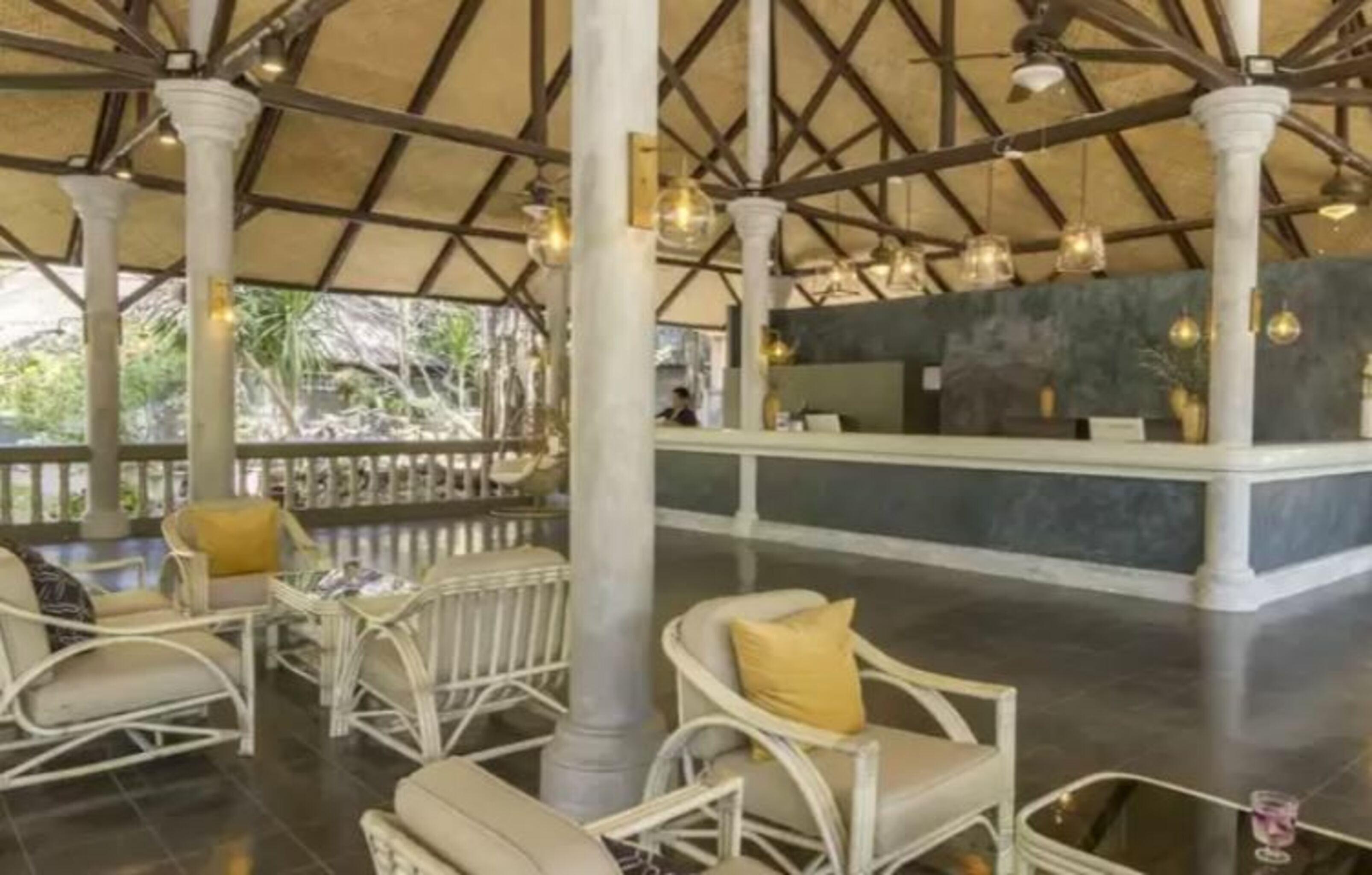 Let'S Hyde Pattaya Resort & Villas - Pool Cabanas Exterior photo